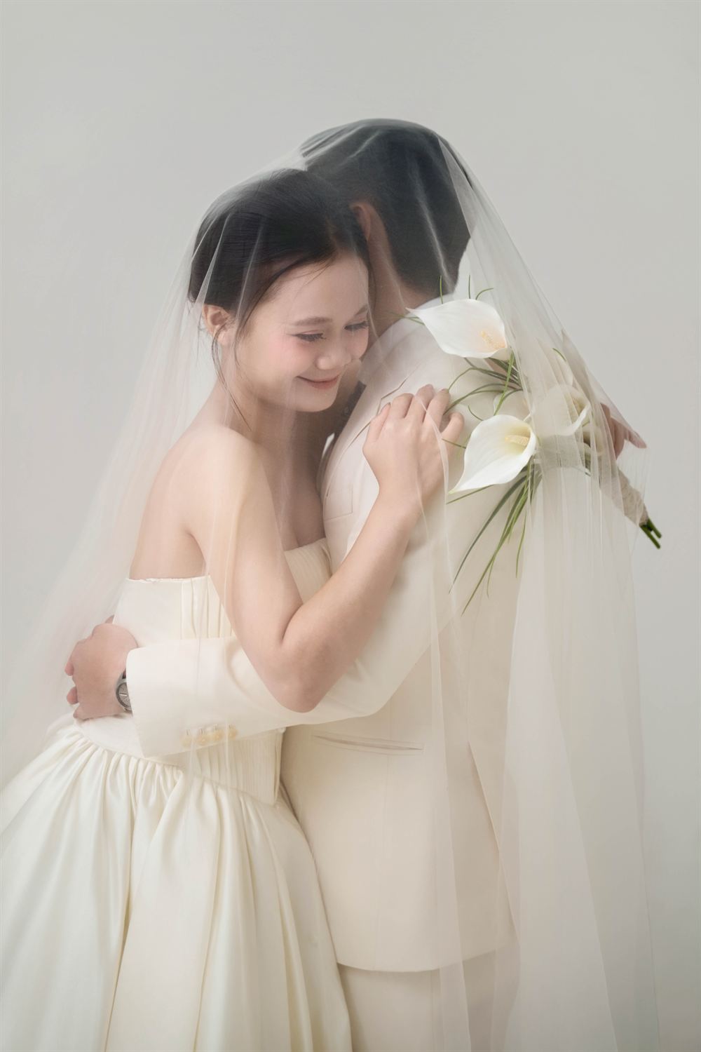 Ảnh cưới của Quỳnh Anh và Sang trong studio