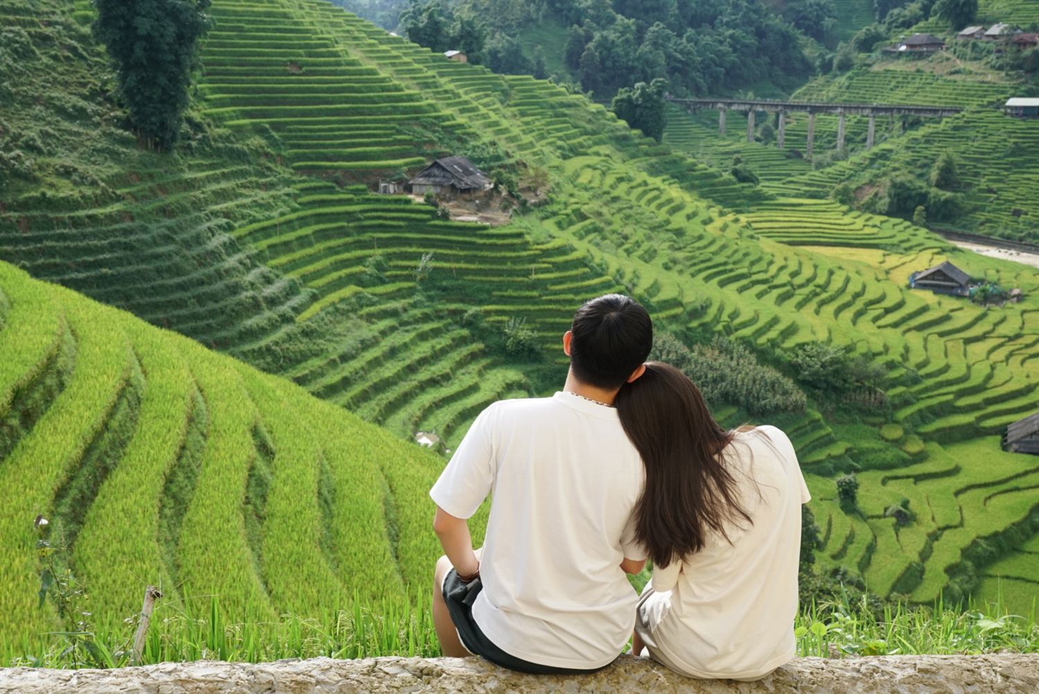 Quỳnh Anh và Sang trong một chuyến đi