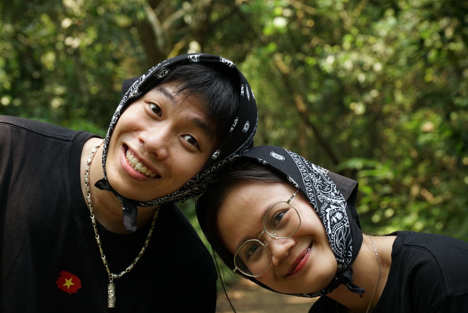 Quỳnh Anh và Sang trong một chuyến đi